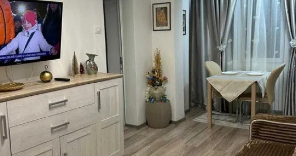 Garsoniera de vanzare zona Trocadero, recent renovata, MOBILATA