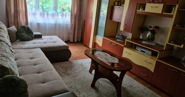 Apartament cu 3 camere decomandate Zona Burdujeni