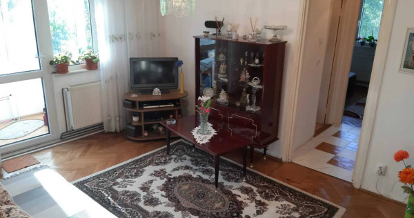 Apartament 2 camere, semidecomandat - zona Astra