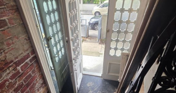 Zona Capitale vila 250 mp ideal afterschool birouri clini...