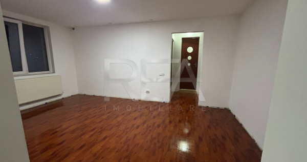 Apartament 3 camere Piața Delfinului &ndash; Bulevardul Chișin