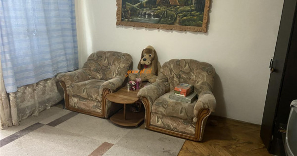 Apartament 2 camere , zona cartier Sud , decomandat , liber