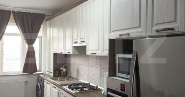 Apartament 3 camere, parcare, panorama superba, zona Burduje