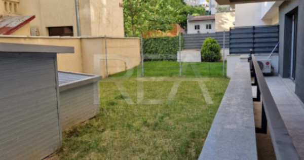 4 camere cu terasa si gradina + 2 locuri de parcare - Banu