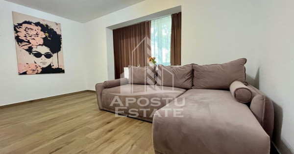 Apartament spatios cu 3 camere, semidecomandat, zona Iuli...