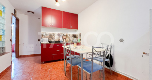 Apartament cu 3 camere de vanzare - parter inalt - zona Raho