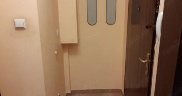 Garsoniera in zona Lipovei