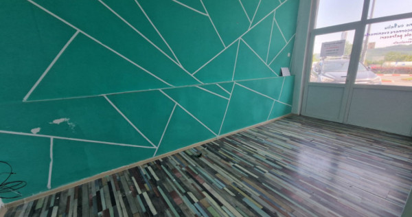 Spatiu de inchiriat in zona Semaforului