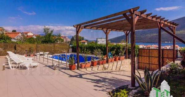 Vila de in Herceg-Novi Muntenegru