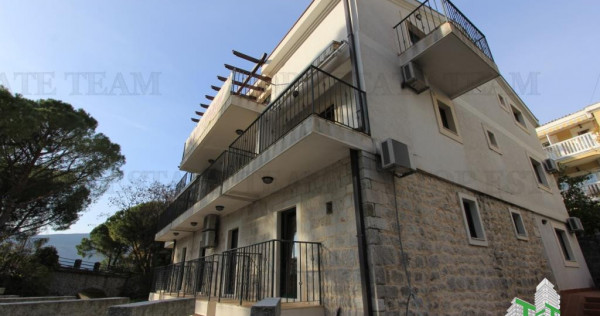 Hotel de in Herceg-Novi Muntenegru