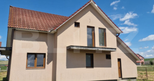 Casa noua, semifinisata, 56 ari teren, zona de exterior Est