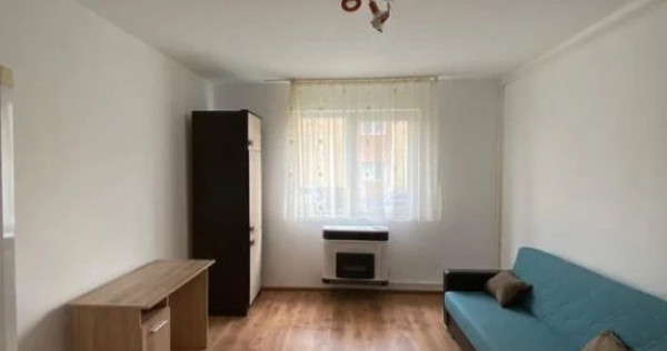 1 camera in zona Lipovei