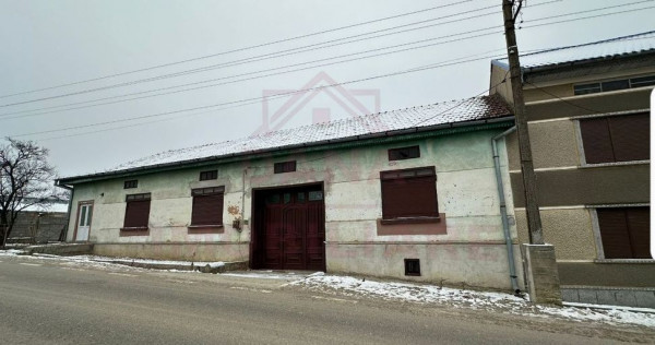 CASĂ DE VÎNZARE ÎN ILOVA\7 CAMERE, JUD.CARAȘ-SEVERIN