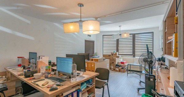 Spatiu birou cu acces din strada