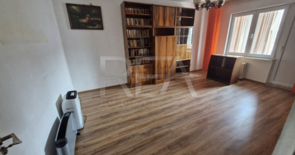 Apartament cu 3 camere în zona Dristor-Vitan