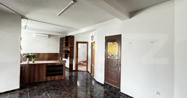 Casa de vanzare in Lazuri, ideala si pentru investitii