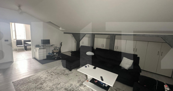 Apartament de vanzare, cu 5 camere, 160 mp, zona Vlaicu