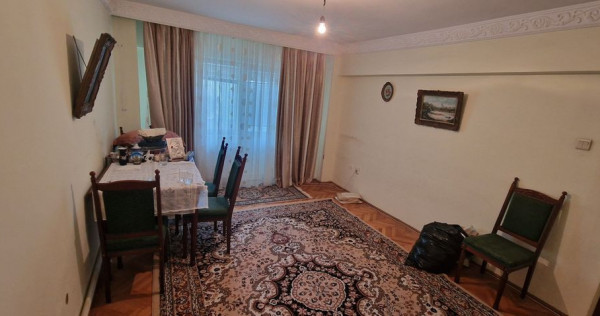 Faleza Nord 4 camere decomandate etajul 2