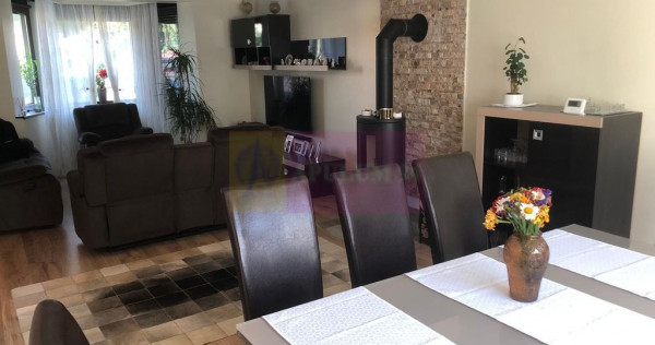 Vila premium OPORTUNITATE EXCELENTA zona foarte linistita...