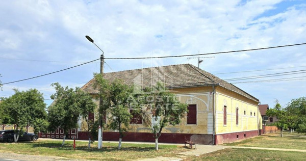 Casa 6 camere, Sandra, Teren 2217 mp