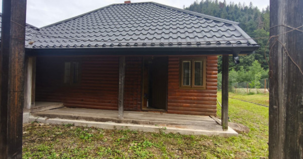 Casa de vacanta , zona Soarecului , Marginea