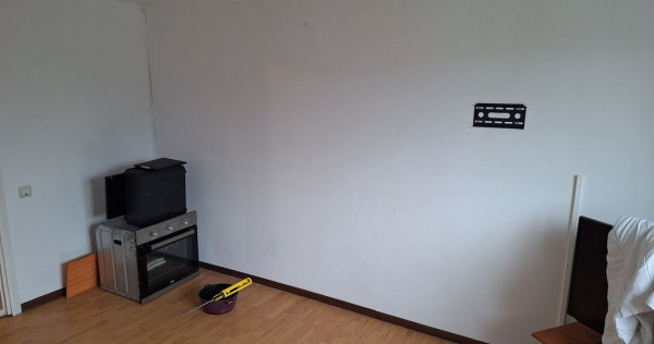 Garsoniera Sector 4 - Oltenitei /10 min mers Metrou Apara...