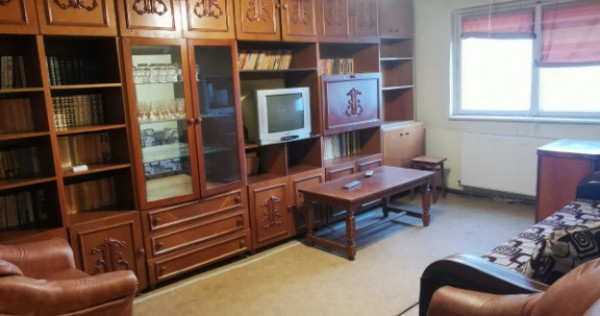 Poarta 6 / 3 camere decomandate / 2 bai