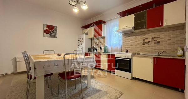 Casa la curte comuna zona Odobescu, doar 4 locatari, grad...