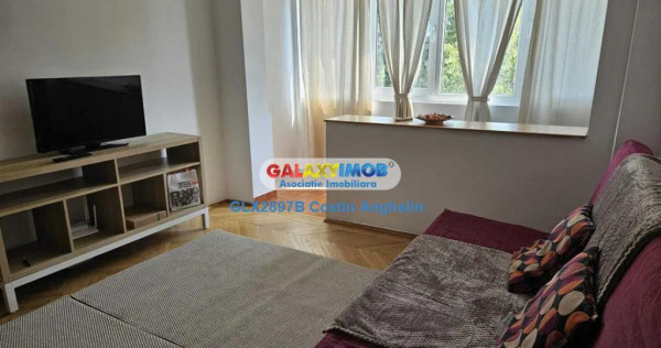 Apartament renovat 2 camere, cu loc de parcare - Unirii