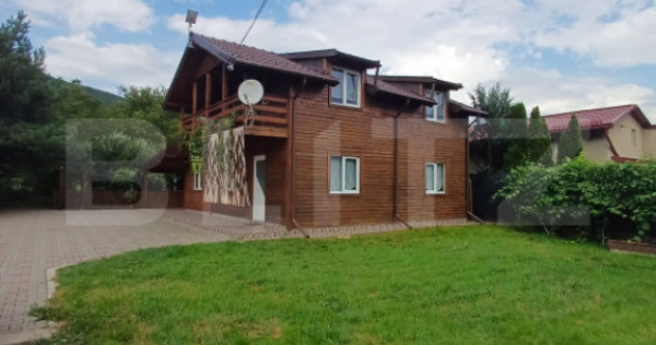 Casa individuala 5 camere, teren 2800 mp in Moldovenesti