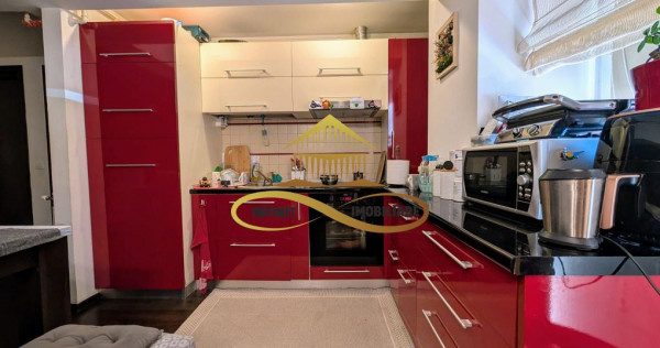 Apartament de vanzare, 4 camere, Bacau-Serbanesti