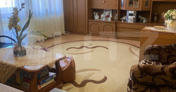 Apartament 2 camere, decomandat, zona Subcetate