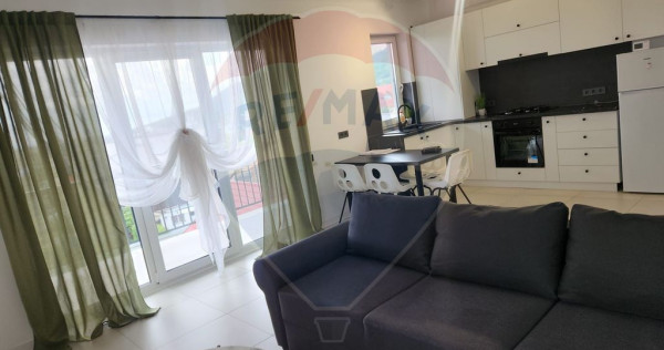 De închiriat: apartament 3 camere, etaj 1 – luminos ș...