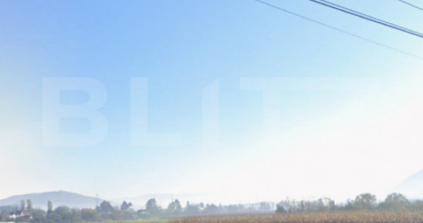 Vânzare teren 14 ari, poziție excelentă la șoseaua de ce