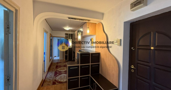 Apartament 3 camere spațios - zona 1 Mai