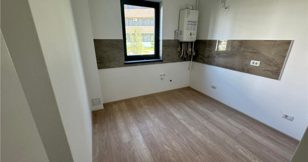 Garsoniera 43.50 mp parter, vedere spre lac, comision 0 %