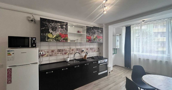 Apartament 2 camere zona Florilor!