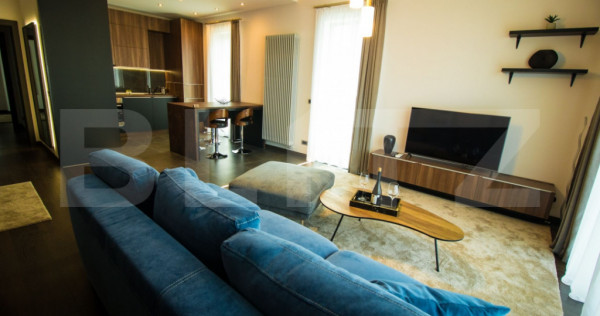 Apartament modern, zona centrala, cu parcare. Ocupabil de la