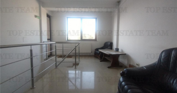 Apartament premium 4 camere cu intrare separata, ideal offic