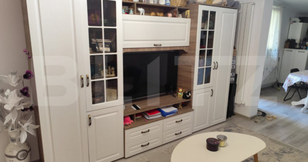 Apartament 3 camere 65 mp, gradina proprie, Valea Adanca