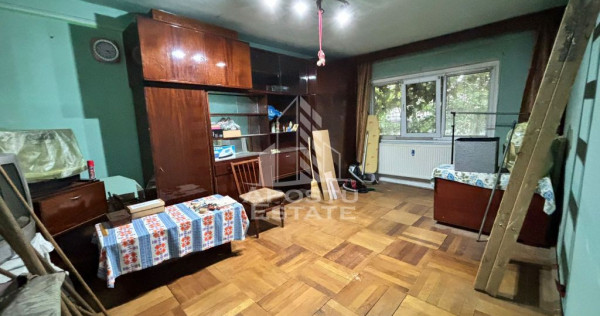 Apartament cu 2 camere in zona Modern , decomandat