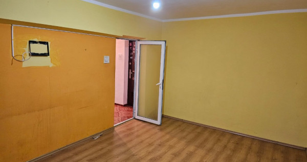 Apartament cu 4 camere in Micro 18