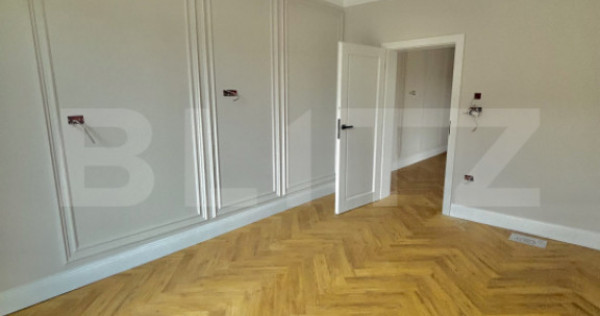 Apartament cu 3 camere Superb, Etaj 1, 70 mp utili, loc de p
