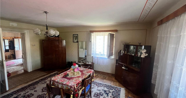 CASA VANZARE, CRISTIAN