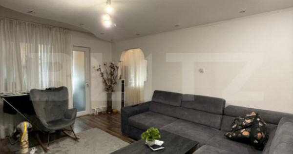 Apartament cu 3 camere, etajul 1, zona-Comuna din Paris