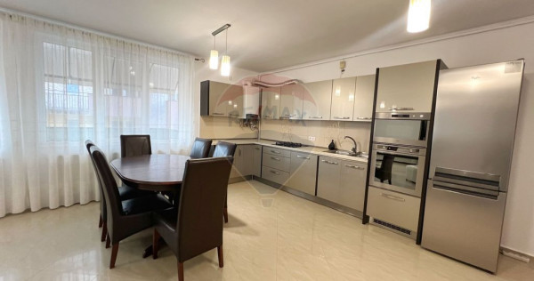 De închiriat apartament cu 3 camere de lux