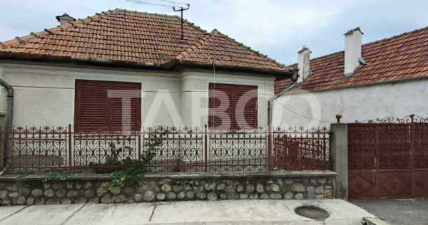 Casa de vanzare cu 4 camere in Drasov judetul Alba
