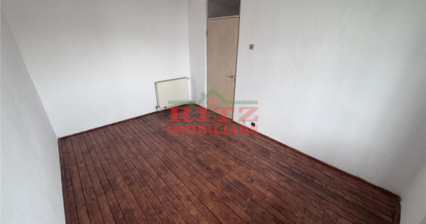 Nou! Ap. 3 cam., S=70 mp, 2 balcoane, Zona Arcului!