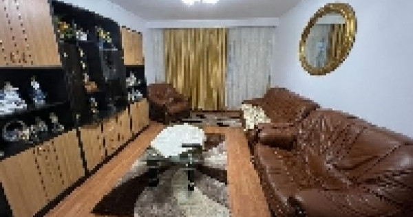 Inchiriez apartament 3 camere Faleza nord