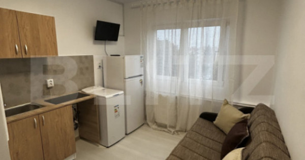 Camera de vanzare, 13mp, complet renovata, zona Tractorul